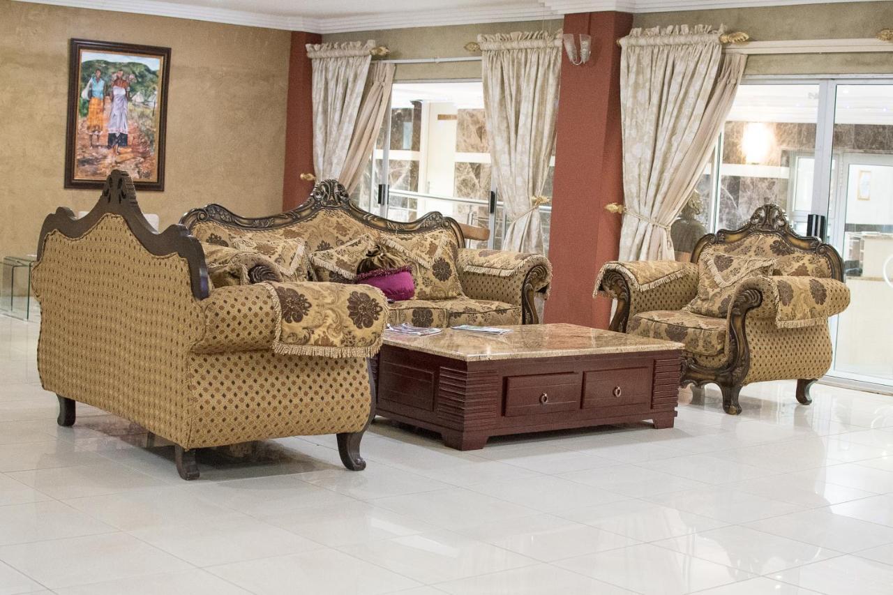 2Ten Hotel Sibasa المظهر الخارجي الصورة