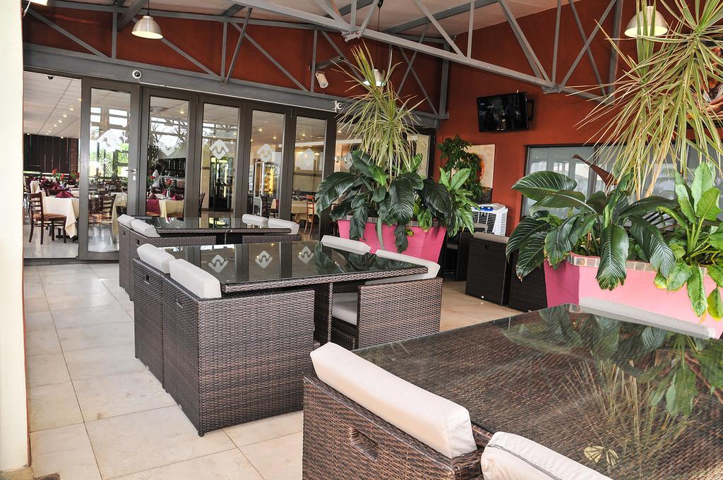 2Ten Hotel Sibasa المظهر الخارجي الصورة