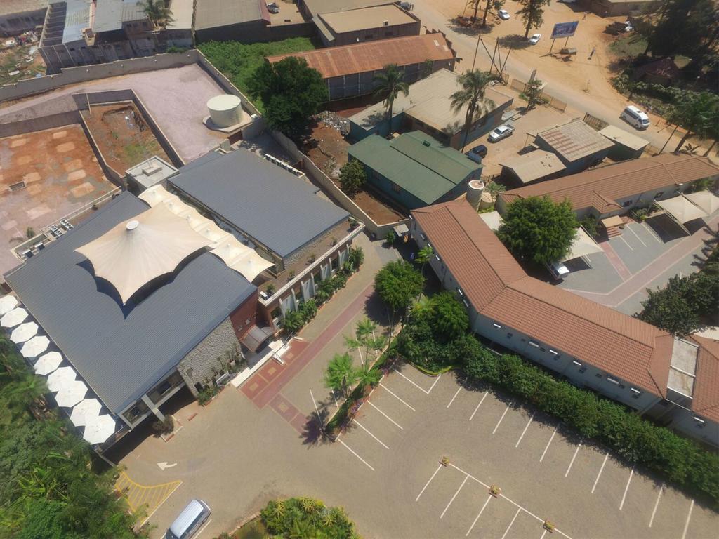 2Ten Hotel Sibasa المظهر الخارجي الصورة