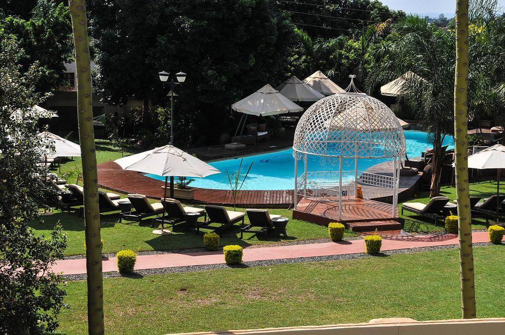 2Ten Hotel Sibasa المظهر الخارجي الصورة